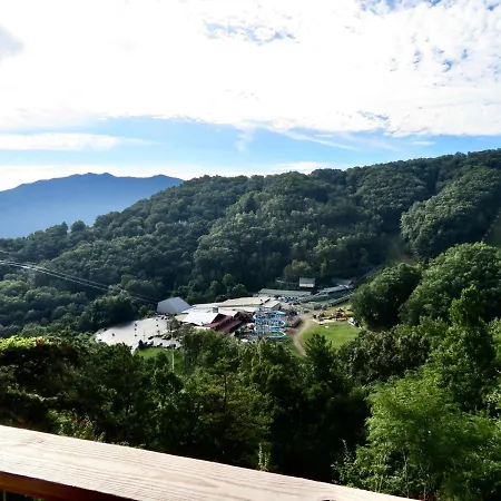 Million Dollar Views! 4 Bedroom, Sleeps 9, Close To National Park And 5 Mi To Gatlinburg! Exterior photo